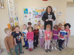 zajęcia "W co bawiła się mała Edytka?"